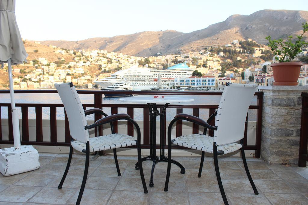 Odyssia Apartment Đảo Sými Ngoại thất bức ảnh